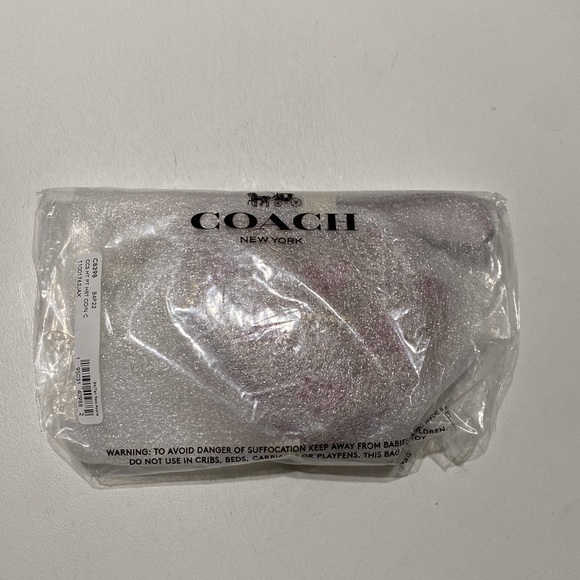 Coach Heart Coin Case In Signature Canvas With Red Print Love Purse Wristlet Bag - Picture 9 of 10